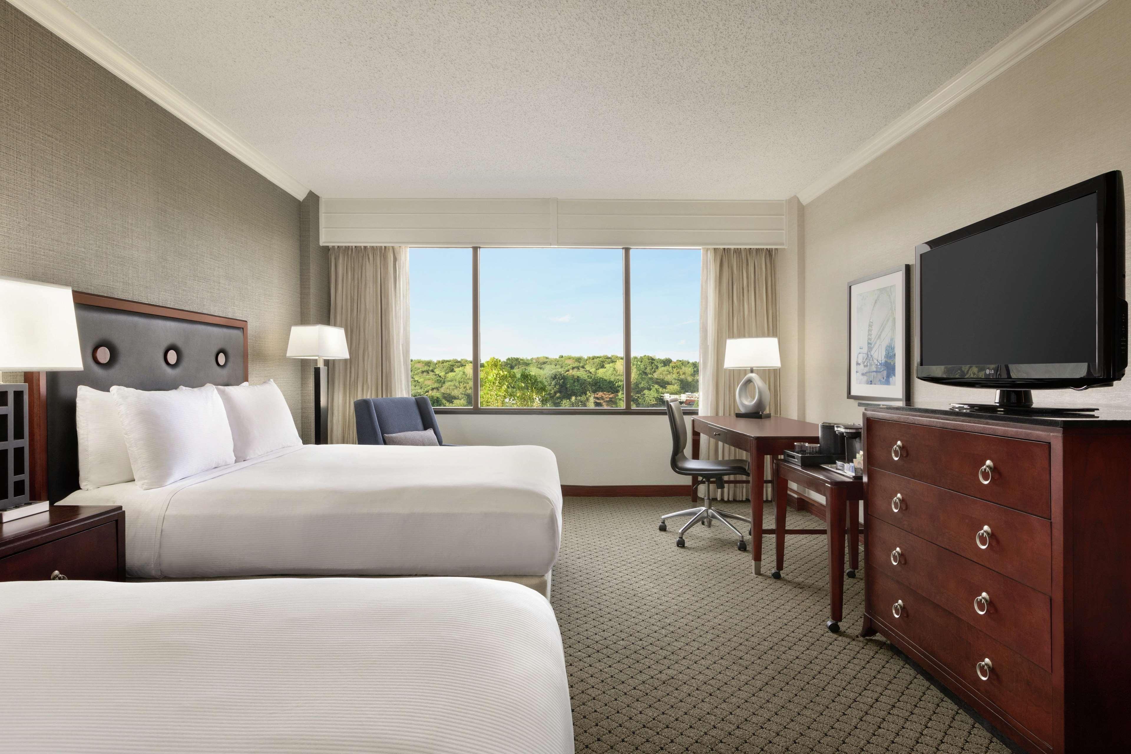 Hilton Executive Park Hotel