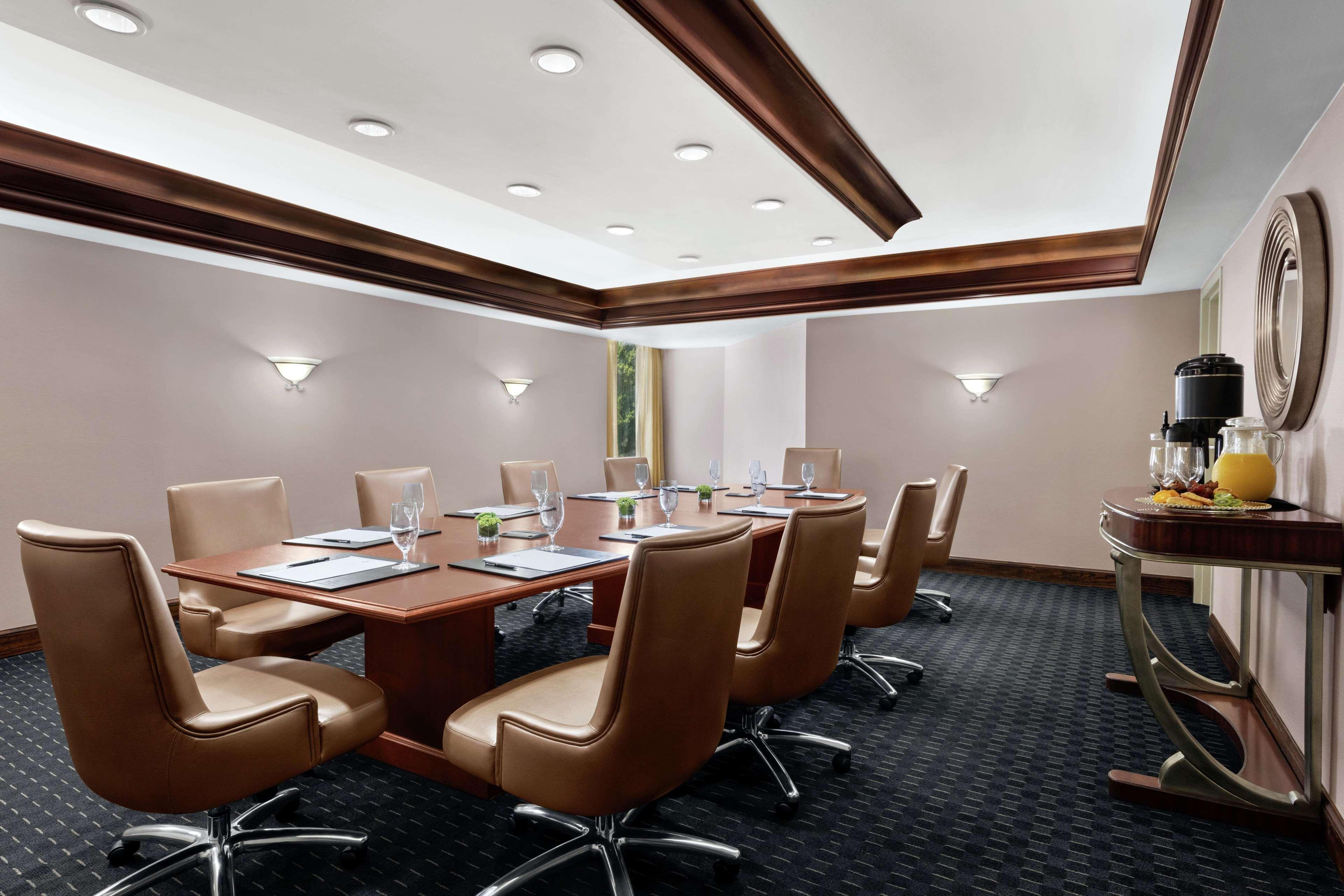 Hilton Executive Park Hotel Charlotte