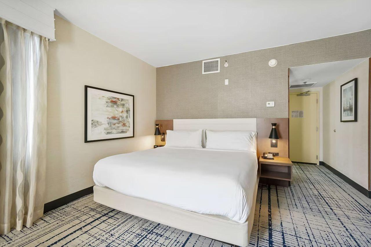 Hilton Executive Park 4*