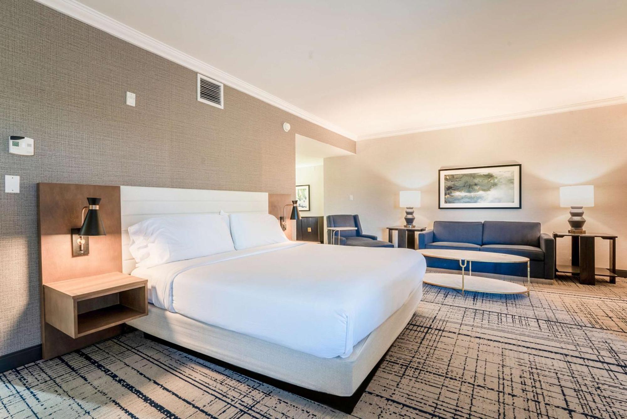 Hilton Executive Park Hotel 4*