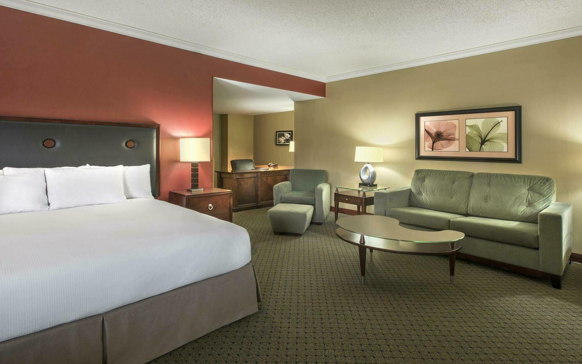 Hotel Doubletree By Hilton South Tyvola Charlotte